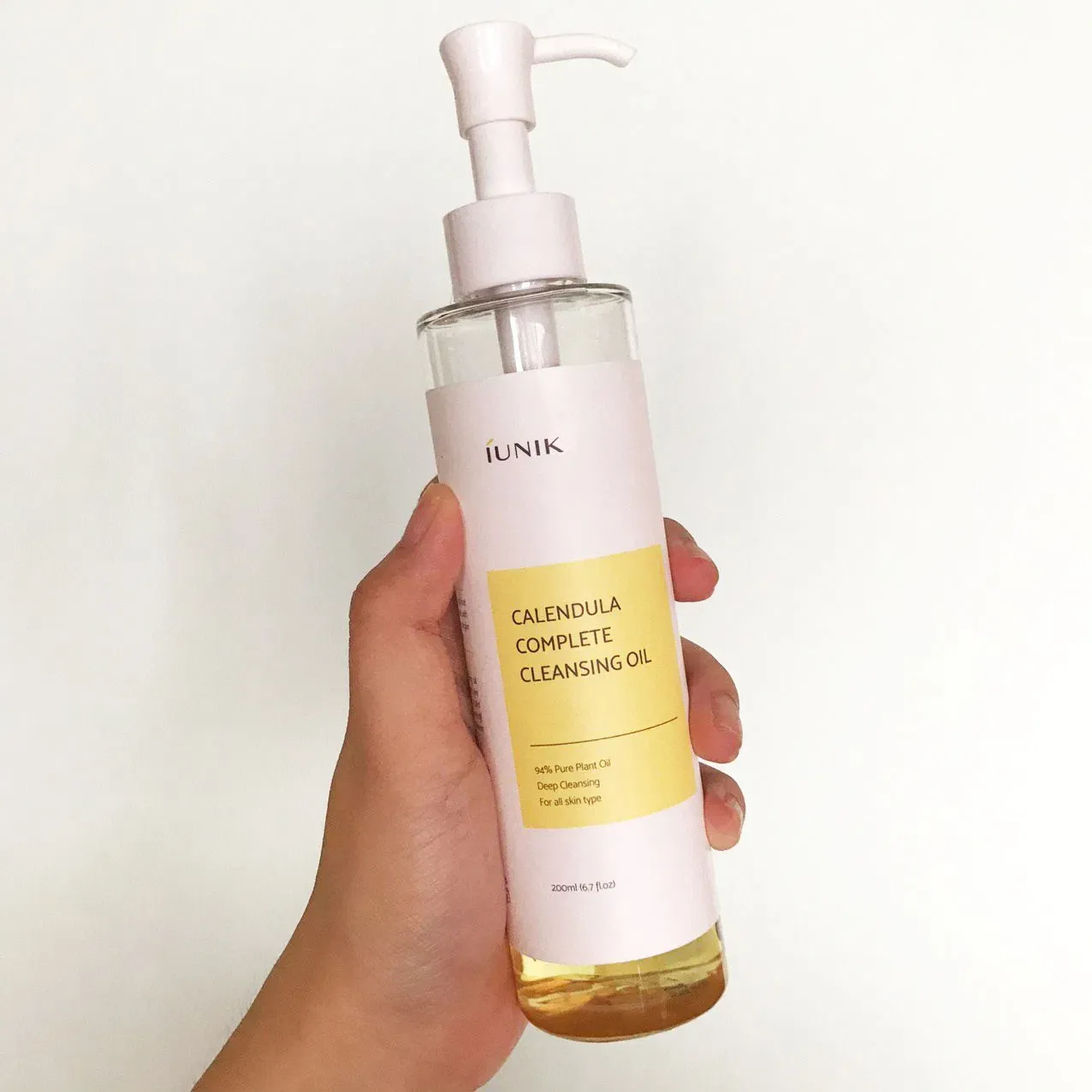 IUNIK CALENDULA COMPLETE CLEANSING OIL 200ML - Image 3