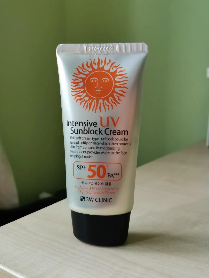 3W Clinic Intensive UV Sunblock Cream SPF50+ Pa+++ – 70ml - Image 2