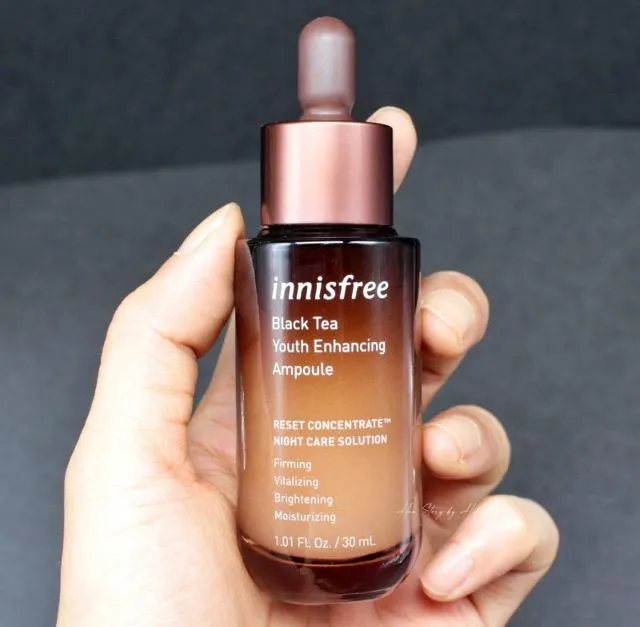 Innisfree Black Tea Youth Enhancing Ampoule 30 mL - Image 2